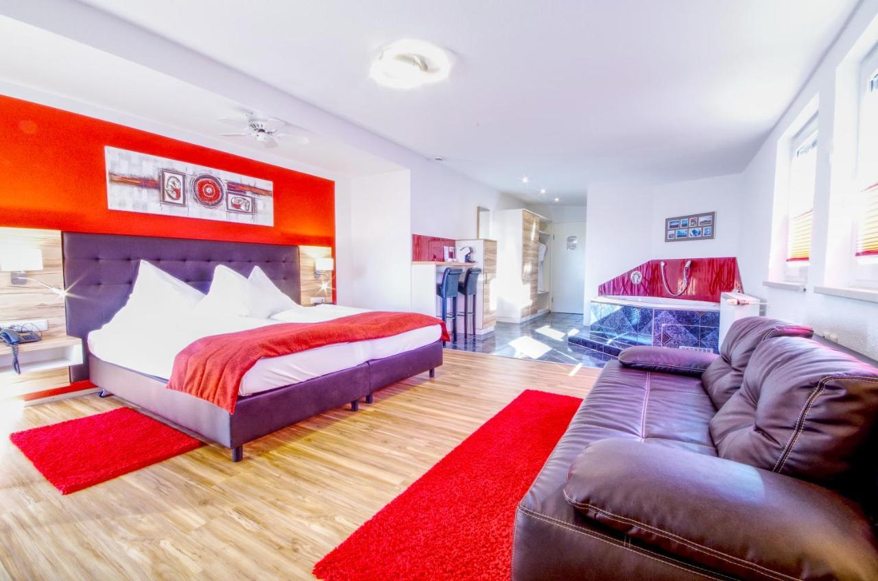 Hotel Jakob Gross Umstadt Bagian luar foto