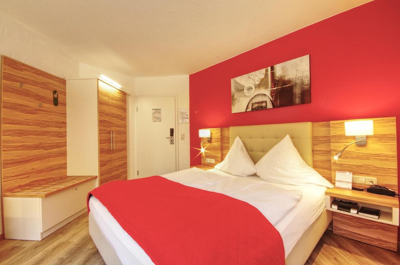 Hotel Jakob Gross Umstadt Bagian luar foto