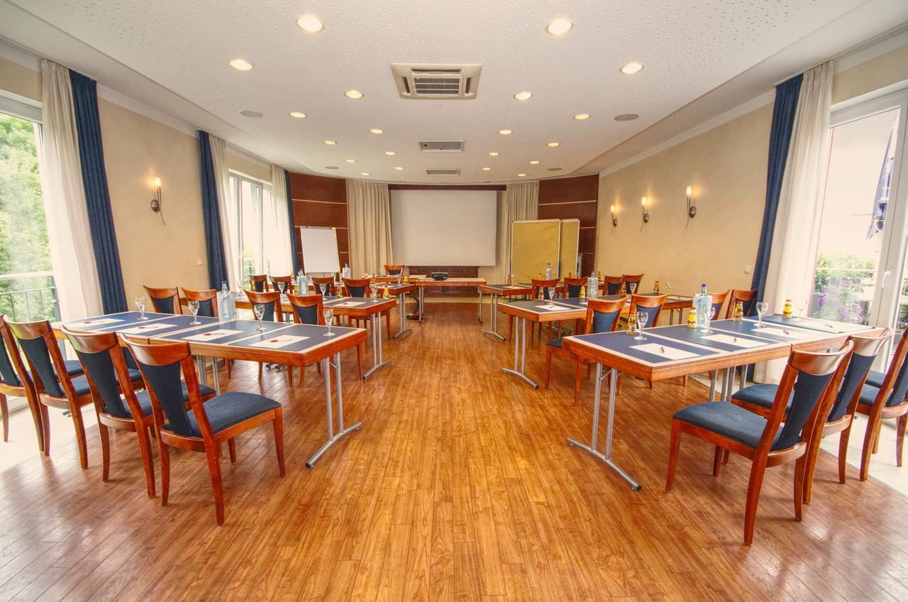 Hotel Jakob Gross Umstadt Bagian luar foto