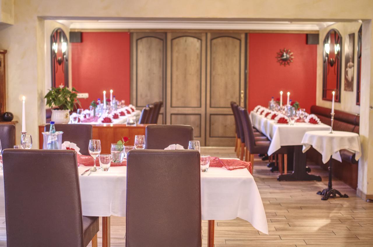 Hotel Jakob Gross Umstadt Bagian luar foto