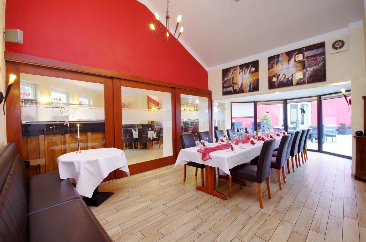 Hotel Jakob Gross Umstadt Bagian luar foto