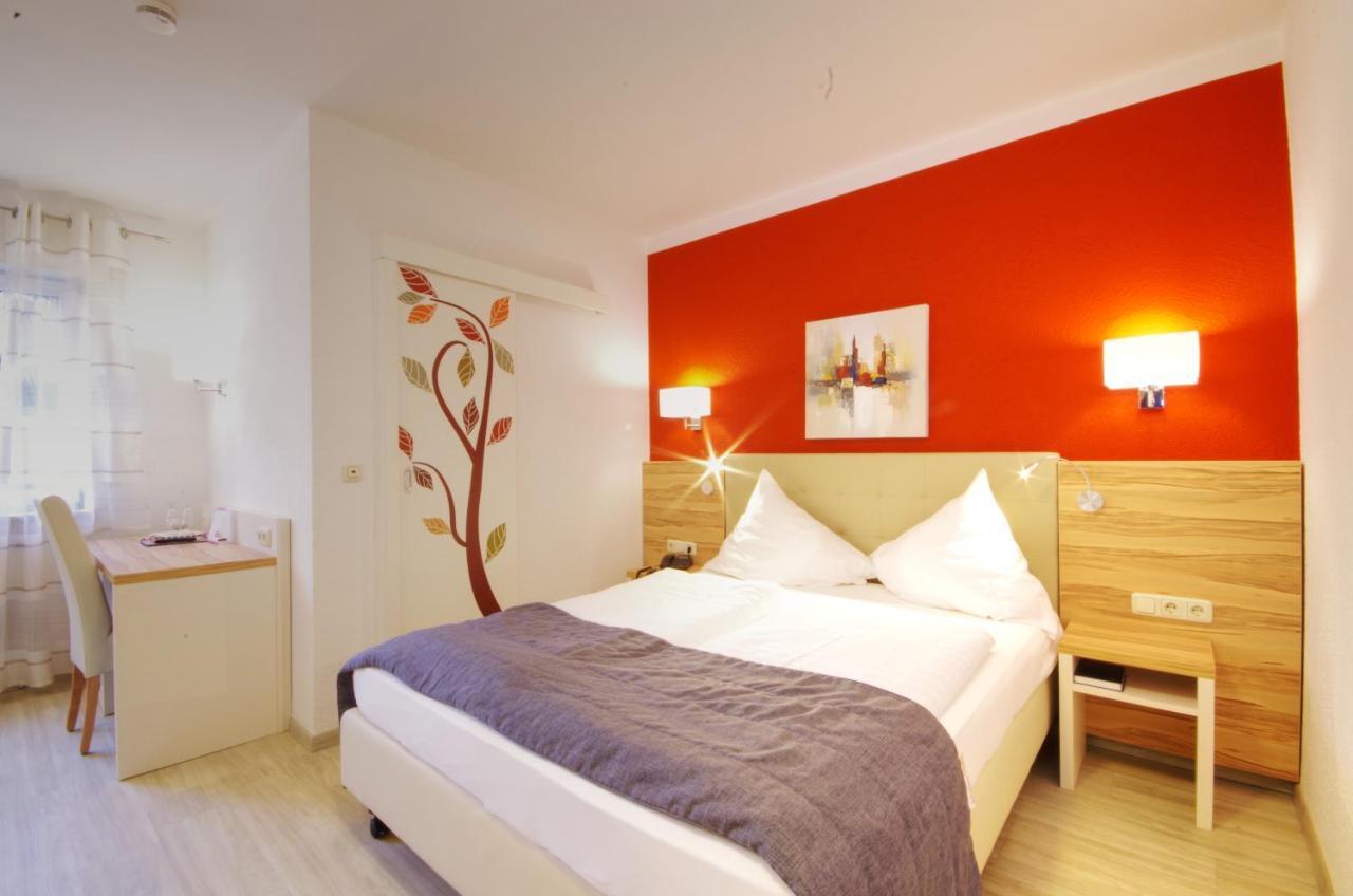 Hotel Jakob Gross Umstadt Bagian luar foto