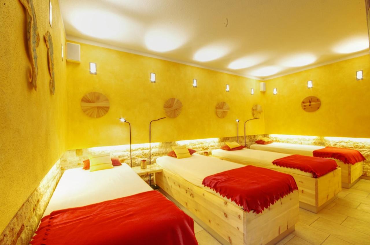 Hotel Jakob Gross Umstadt Bagian luar foto