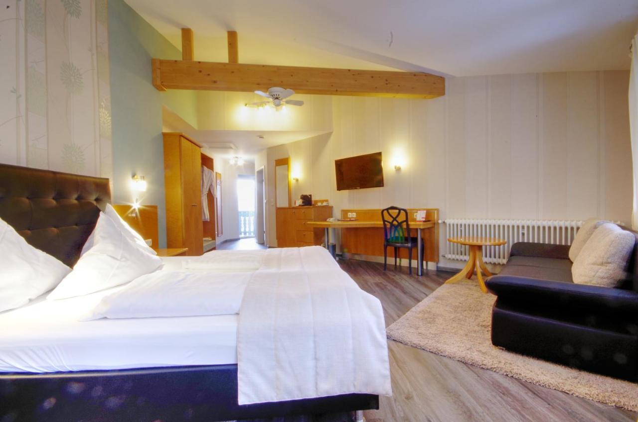 Hotel Jakob Gross Umstadt Bagian luar foto