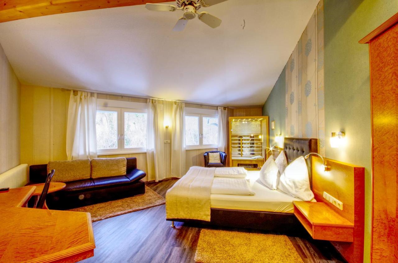 Hotel Jakob Gross Umstadt Bagian luar foto