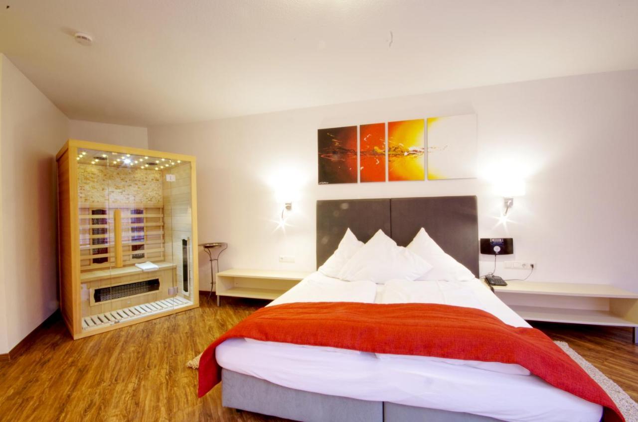 Hotel Jakob Gross Umstadt Bagian luar foto