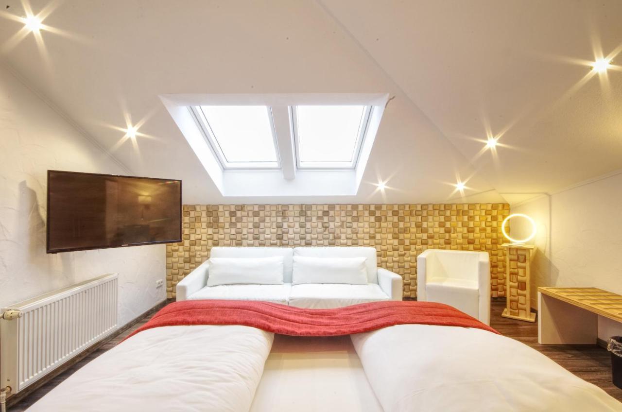 Hotel Jakob Gross Umstadt Bagian luar foto